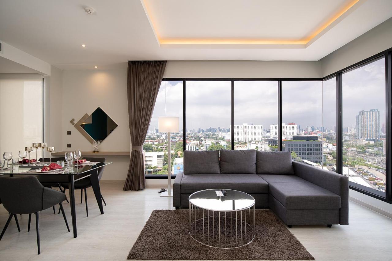 Thaya Hotel Bangkok Extérieur photo