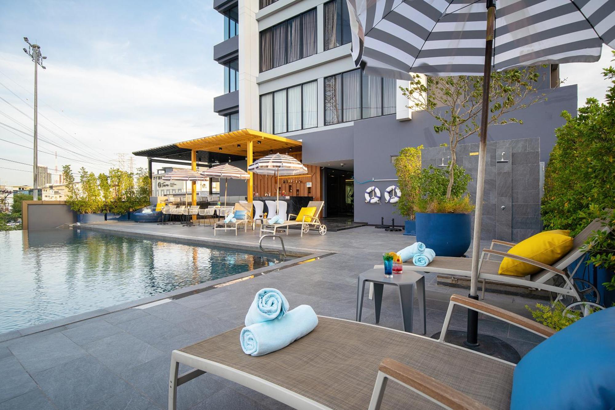 Thaya Hotel Bangkok Extérieur photo