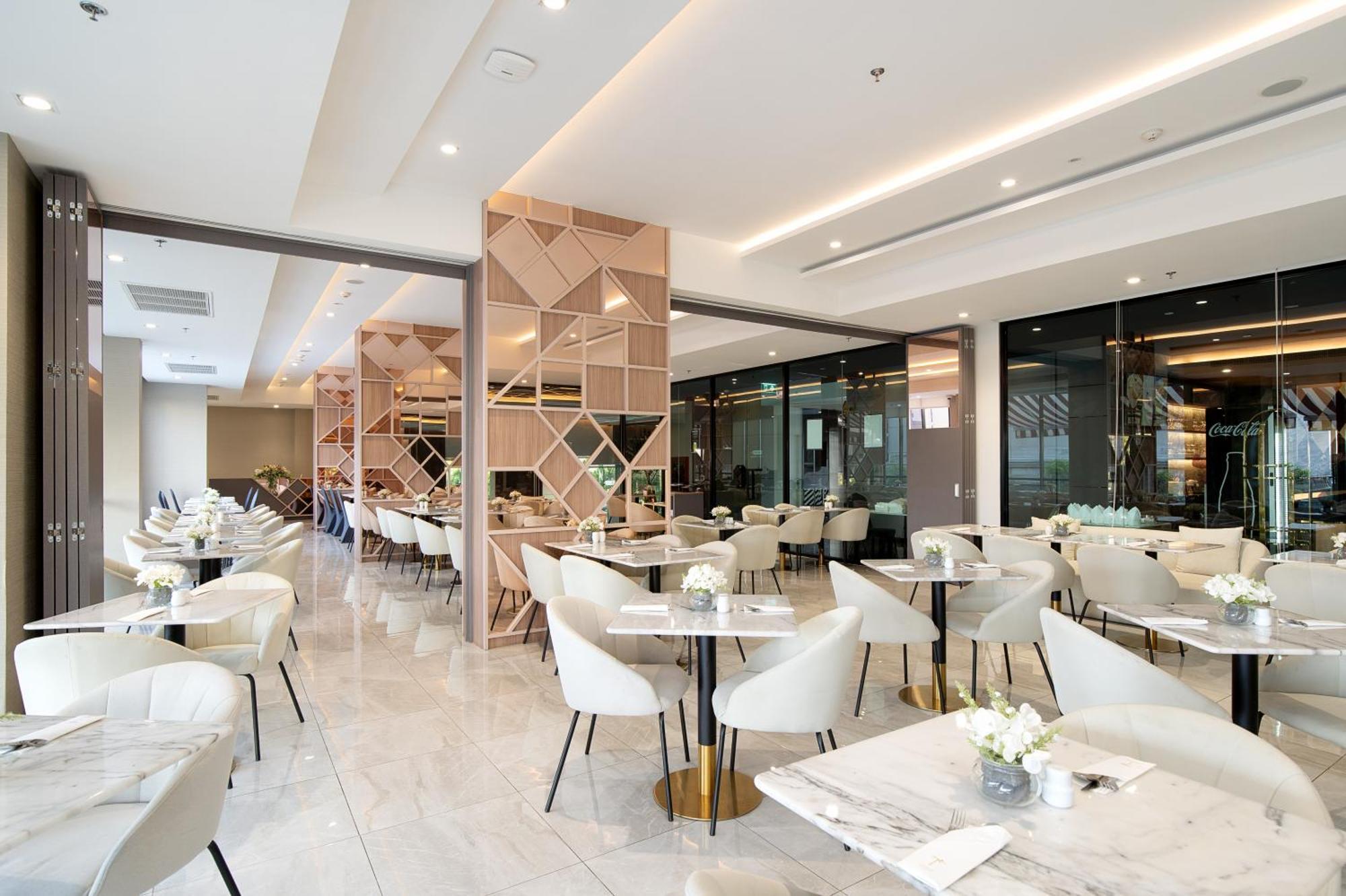 Thaya Hotel Bangkok Extérieur photo