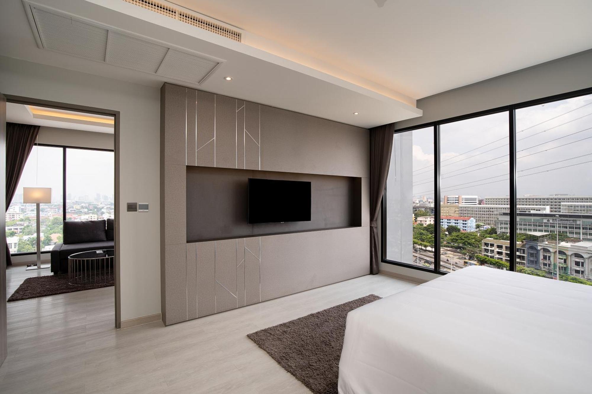 Thaya Hotel Bangkok Extérieur photo